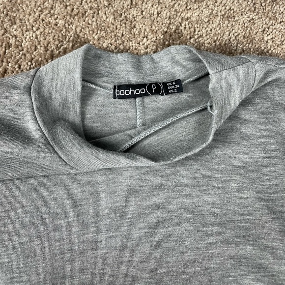 Grey Long Sleeve Flowy Dress - Picture 2 of 2